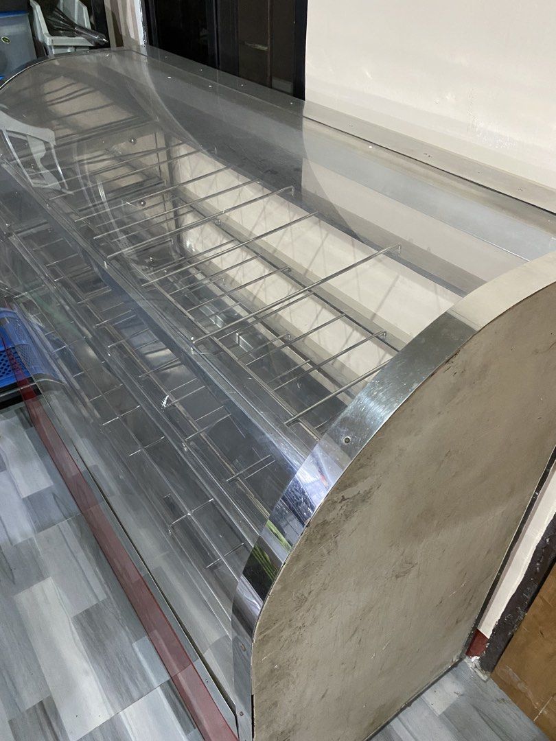 Pastry Display (Category: Other Kitchen Appliances) located in Rizal. Submitted by ez_pick (Listing ID 1456836332, Image 2). Description: .
