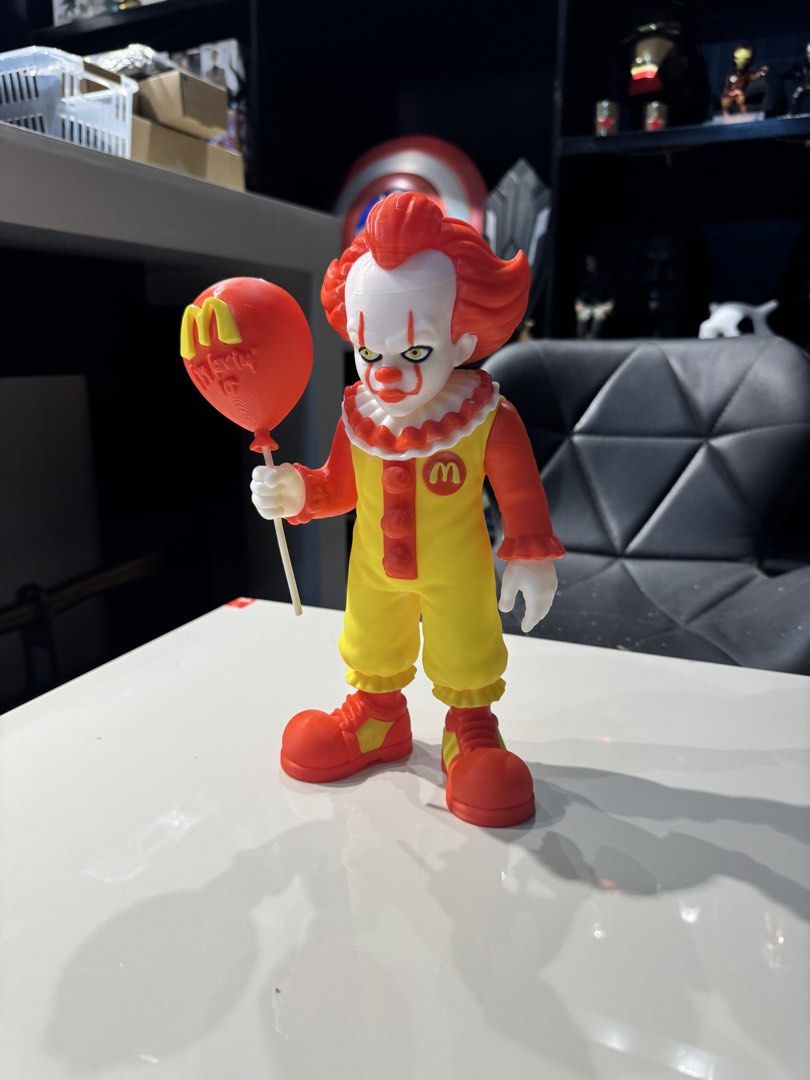 Pennywise x macdonald toy figure (Category: Figurines & Statues) located in Manila. Submitted by atoyzky (Listing ID 1456906831, Image 2). Description: .