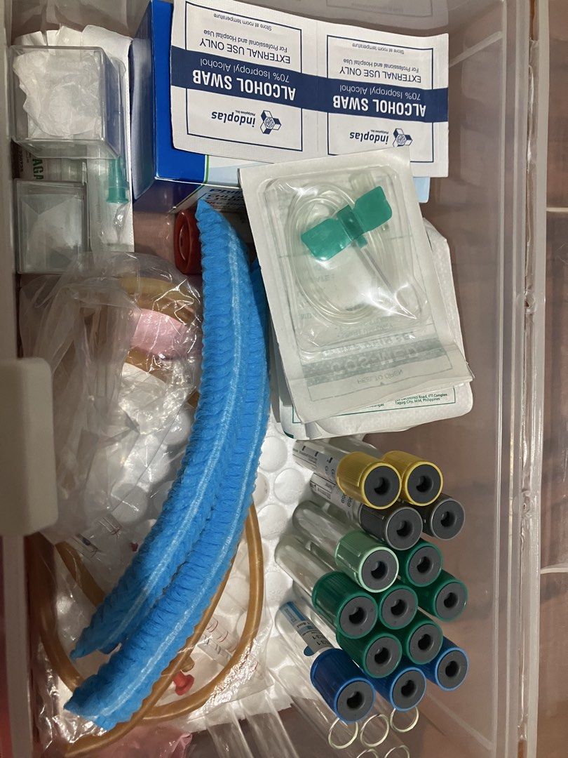 Phleb kit for Medical Technology course (Category: Medical Supplies & Tools) located in San Juan City. Submitted by _yumiiiko (Listing ID 1456784754, Image 3). Description: Large and small phleb kit - [ ] Ets - 23 guage (9) - [ ] Ets - 22 (4) - [ ] Ets - 21 (15) - [ ] Ets - 21 w/ backflow (3) - [ ] Lancet - [ ] Alcohol pads - [ ] Cover slip (3 boxes) - [ ] Edta (8) - [ ] Red tube (4) - [ ] Blue tube (6) - [ ] Green tube (9) - [ ] Gold tube (3) - 
