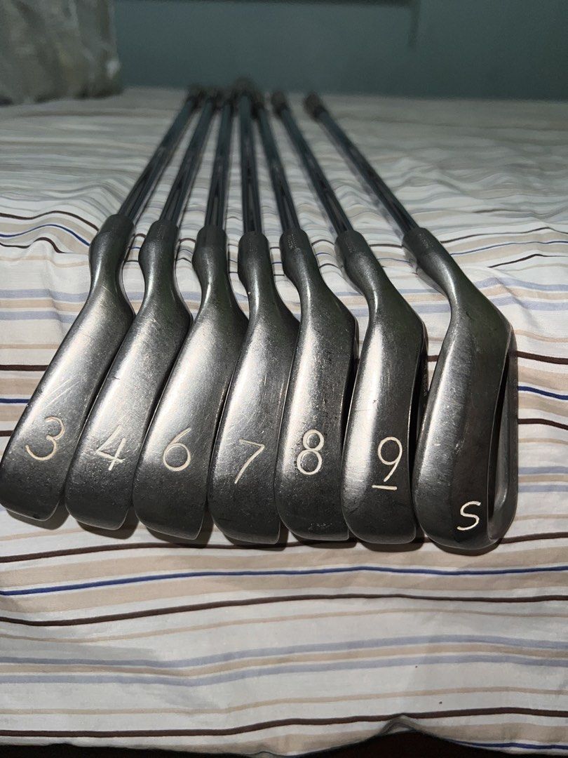 Ping Eye 2 + Red dot RH golf clubs (Category: Golf) located in Tanza. Submitted by shunsuiiii (Listing ID 1456928934, Image 2). Description: - Includes: 3, 4, 6, 7, 8, 9, and Sand Wedge (S) - KT Shaft - Ping Karsten Dylagrip - Serial no. 256631B Payment: Gcash/Gotyme/Maribank.