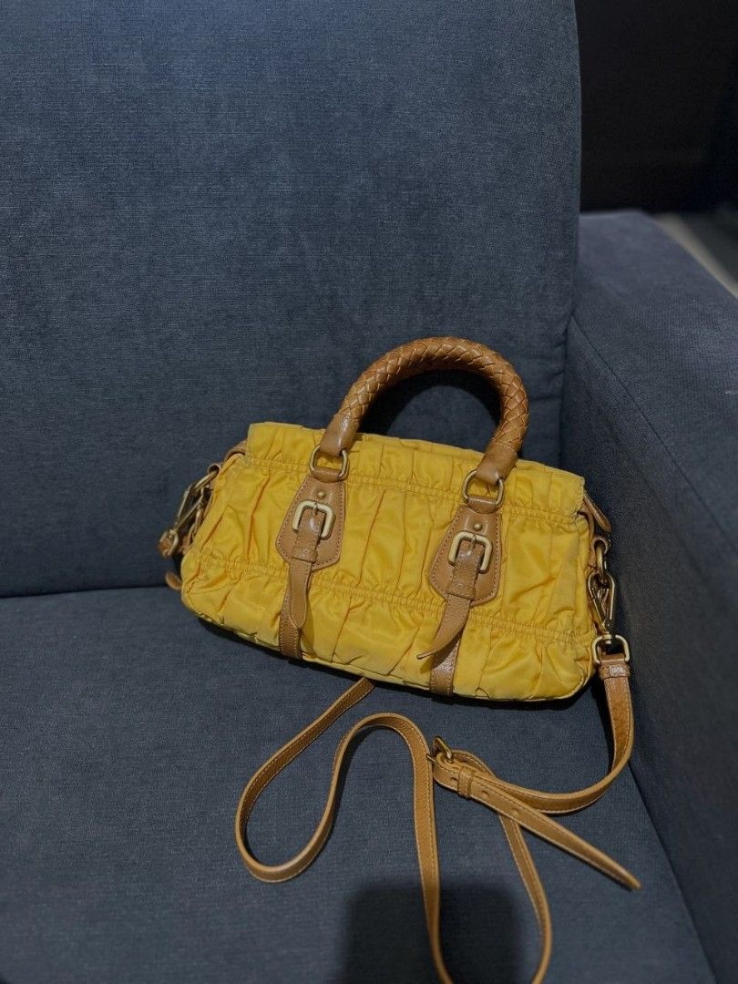 Prada Tessuto Gaufre Small Crossbody/Hand Bag (Category: Luxury Bags & Wallets) located in Manila. Submitted by iluvc4ts_ (Listing ID 1456892806, Image 2). Description: Prada Tessuto Gaufre small crossbody/hand bag 🔥 ₱25,500 / $407 Negotiable!! Can do meet up sa malapit, South Caloocan Loc / Makati Area. Mode of Shipping: J&t, Lalamove, or Lbc para sa mga malalayo. Shipping fee is shouldered by the buyer. Thaankyouuu!! ❤️ We offer 100% authentic