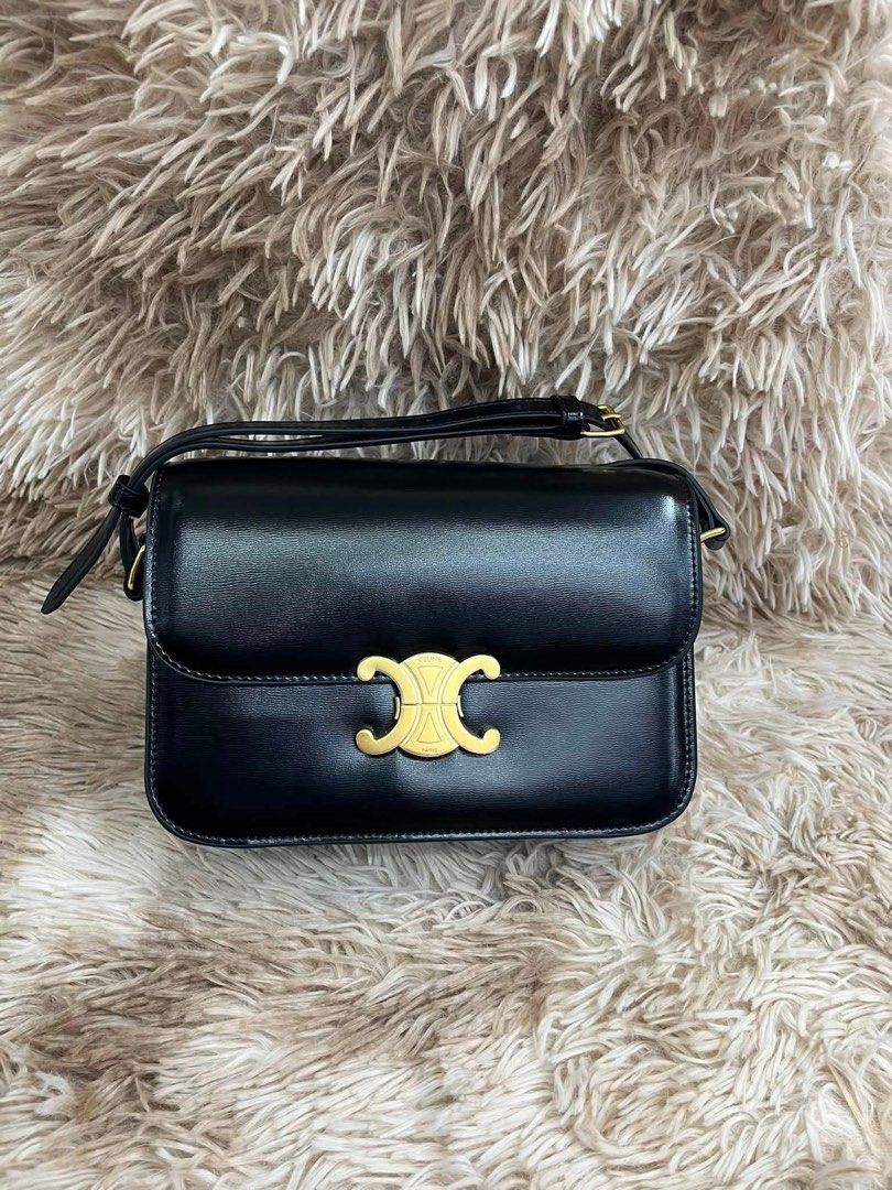Preloved Celine Triomphe (Category: Luxury Bags & Wallets) located in Manila. Submitted by bagsandmanymanymore1 (Listing ID 1448794498, Image 3). Description: Preloved Celine Triomphe Actual photos posted Size 22cm Please read before you order 👉🏻❗️Payment first before shipping ❗️Cut off time of payment 11am sameday delivery ❗️NO MEET UP / NO PICK UP ❗️ORDER CANNOT BE CANCELLED ❗️PLEASE DON’T BUY IF YOU ARE IN DOUBT ❗️NO RETURN! NO REFUND! ❗️NO 