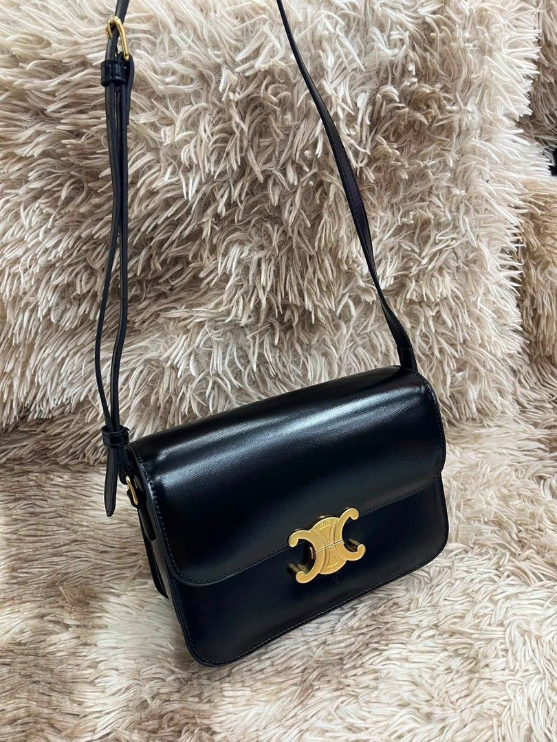 Preloved Celine Triomphe (Category: Luxury Bags & Wallets) located in Manila. Submitted by bagsandmanymanymore1 (Listing ID 1448794498, Image 2). Description: Preloved Celine Triomphe Actual photos posted Size 22cm Please read before you order 👉🏻❗️Payment first before shipping ❗️Cut off time of payment 11am sameday delivery ❗️NO MEET UP / NO PICK UP ❗️ORDER CANNOT BE CANCELLED ❗️PLEASE DON’T BUY IF YOU ARE IN DOUBT ❗️NO RETURN! NO REFUND! ❗️NO 