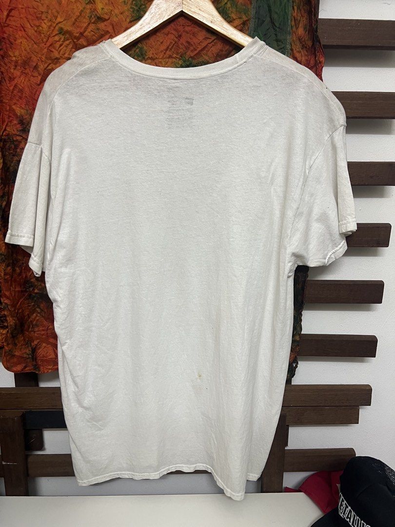 Queen (Category: Tshirts & Polo Shirts) located in Kuala Lumpur. Submitted by kaosklub (Listing ID 1456923539, Image 3). Description: Pit 22 labuh 30.