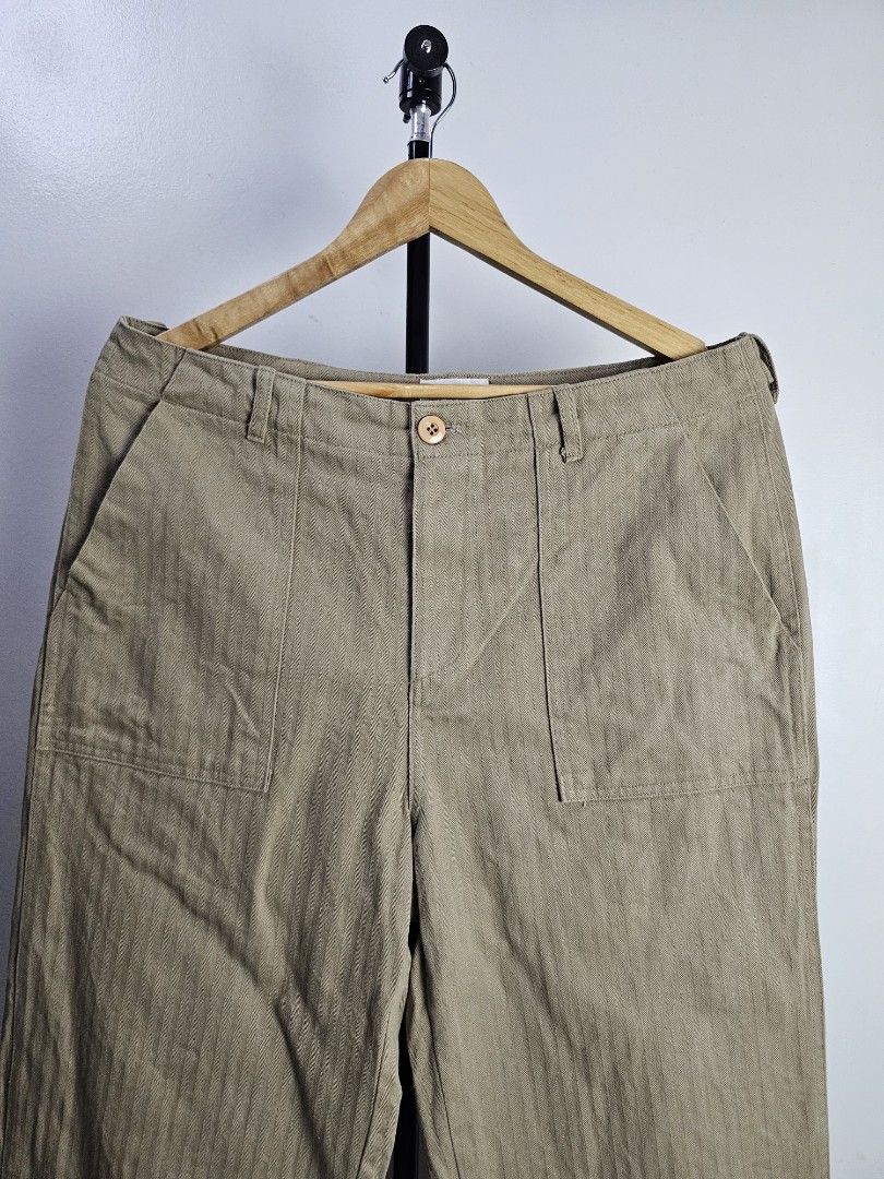 Random Brand Ripstop fatigue pants (Category: Chinos) located in Davao. Submitted by workwear_stuff (Listing ID 1456815409, Image 2). Description: Random Brand Ripstop fatigue pants Condition 9/10 Color Rate 9/10 Width 34 Length 37 Front Rise 13.5 Knee 11.5 Leg opening 9.5 M 750.