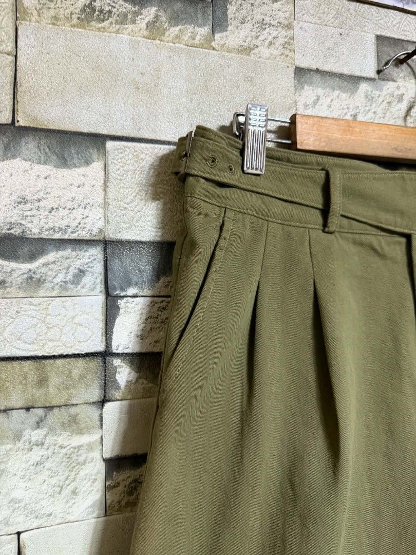 RANDOM GURKHA PLEATED SHORTS OLIVE GREEN (Category: Shorts) located in Santa Rosa. Submitted by alejon007 (Listing ID 1456886725, Image 3). Description: RANDOM GURKHA PLEATED SHORTS OLIVE GREEN 100% Legit Excellent condition No issues Size fit 30 base on actual waist measure x 19 length PRIC 9⃣8⃣0⃣ PM.