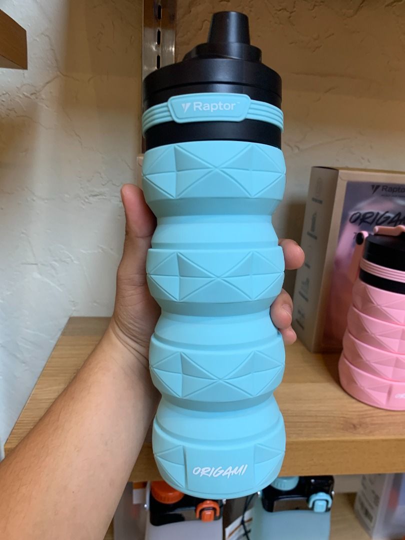 Raptor Origami Collapsible Water Bottle - Blue (Category: Water Bottles & Tumblers) located in Caloocan City. Submitted by quickbird.993e3f (Listing ID 1456829845, Image 2). Description: - Cool blue Raptor Origami water bottle - Collapsible for easy storage - Unique and eye-catching design - Holds 750ml - Great for everyday use or travel.