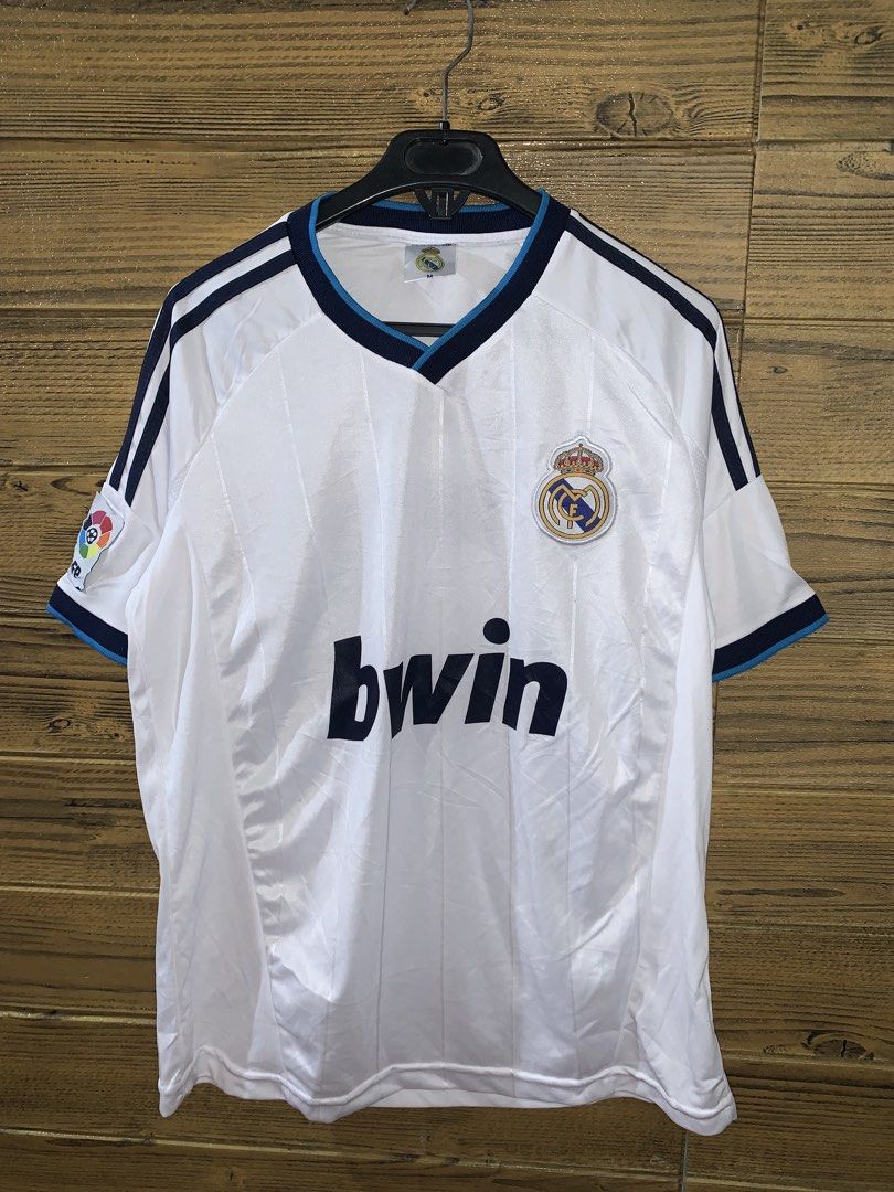 Real madrid ronaldo jersey (Category: Tshirts & Polo Shirts ) located in Valenzuela. Submitted by Caloooy (Listing ID 1456820373, Image 1). Description: .