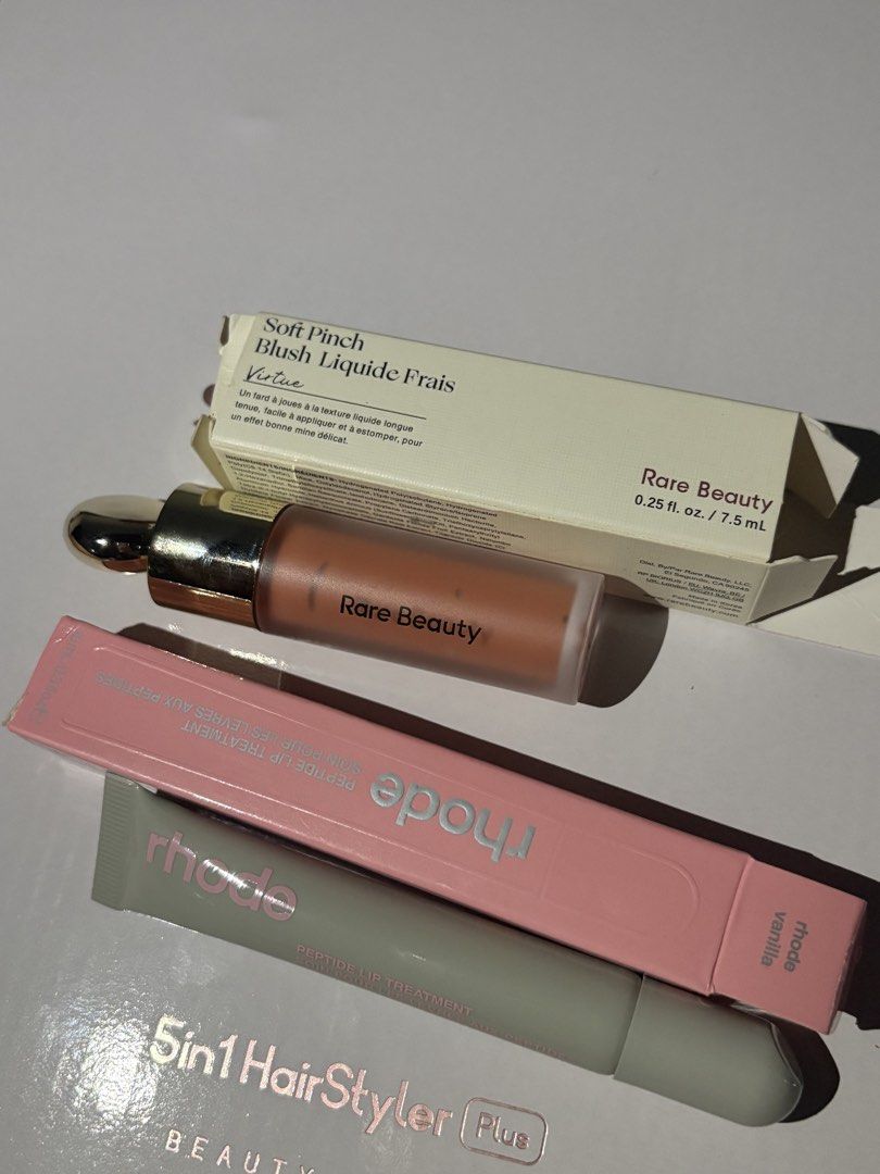 rhode lip peptide (Category: Makeup) located in Quezon City. Submitted by myshop.galore (Listing ID 1456784291, Image 2). Description: .