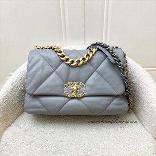 (Category: ) located in . Submitted by brands_lover (Listing ID 1456797589, Image 1). Description: .