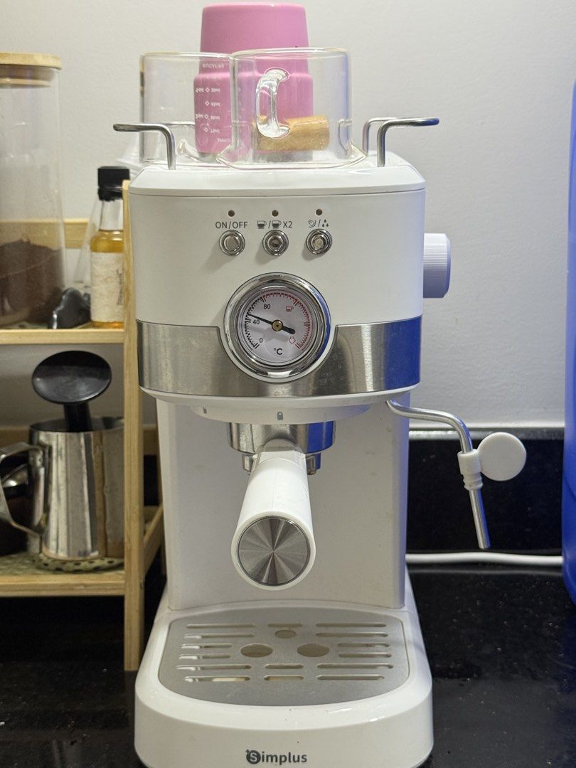 Simplus Coffee Machine (Category: Coffee Machines & Makers) located in Pasay City. Submitted by maviemavz (Listing ID 1456814542, Image 1). Description: - Stylish brown tote bag - Durable canvas material - Spacious interior - Classic and versatile design.