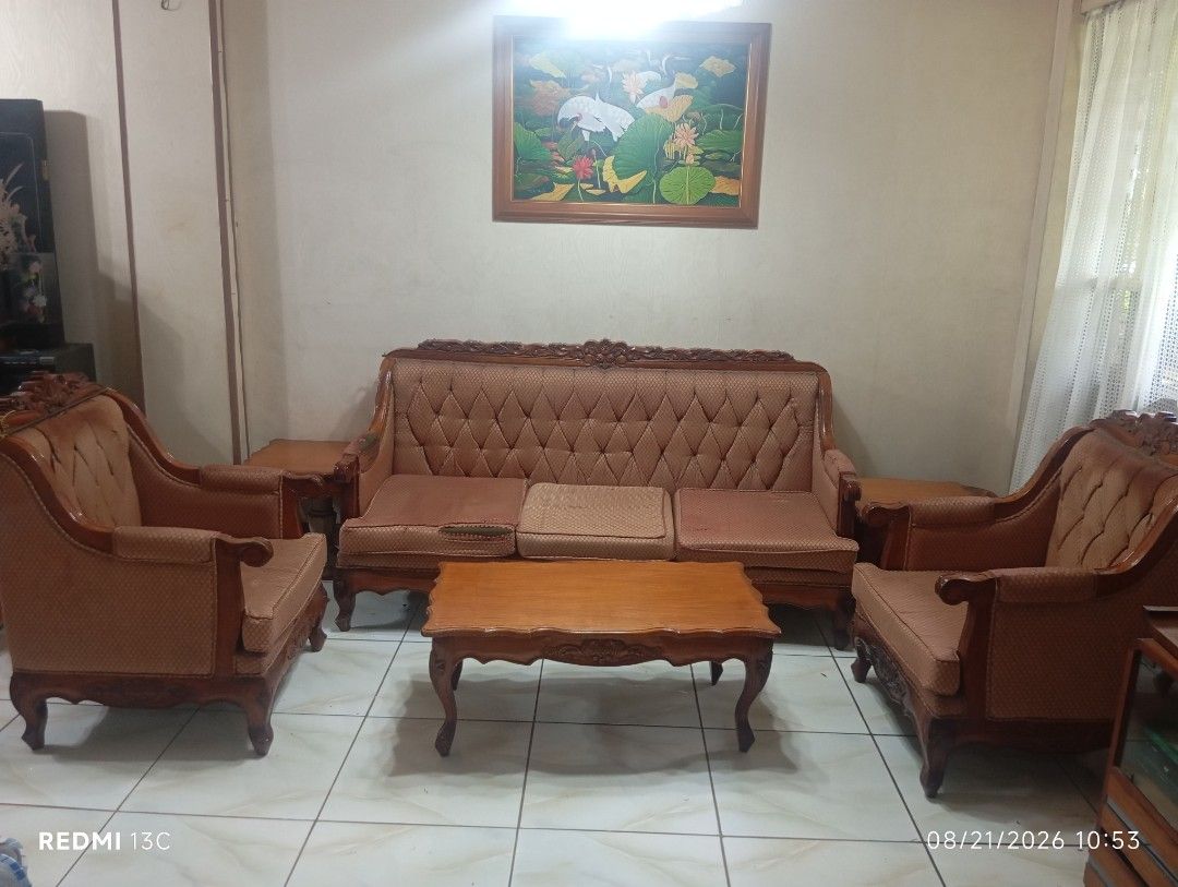 Solid Vintage Sofa Set with Coffee Table (Category: Sofas) located in Manila. Submitted by mar101213 (Listing ID 1456799417, Image 1). Description: - Vintage 4-piece sofa set - Includes: 1x 3-seater sofa, 2x single chairs, 1x coffee table - Material: Solid wood construction - Upholstery: Diamond tufted fabric cushions - Ideal for: Retro or vintage-themed living rooms - Price Negotiable.