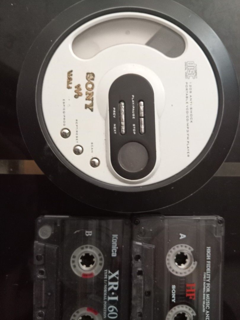 Sony discman and blank tape (Category: Portable Music Players) located in Bulacan. Submitted by dyazpuzhpley021577r (Listing ID 1456843873, Image 1). Description: take all only as is discman open for pick up gcash only mop.