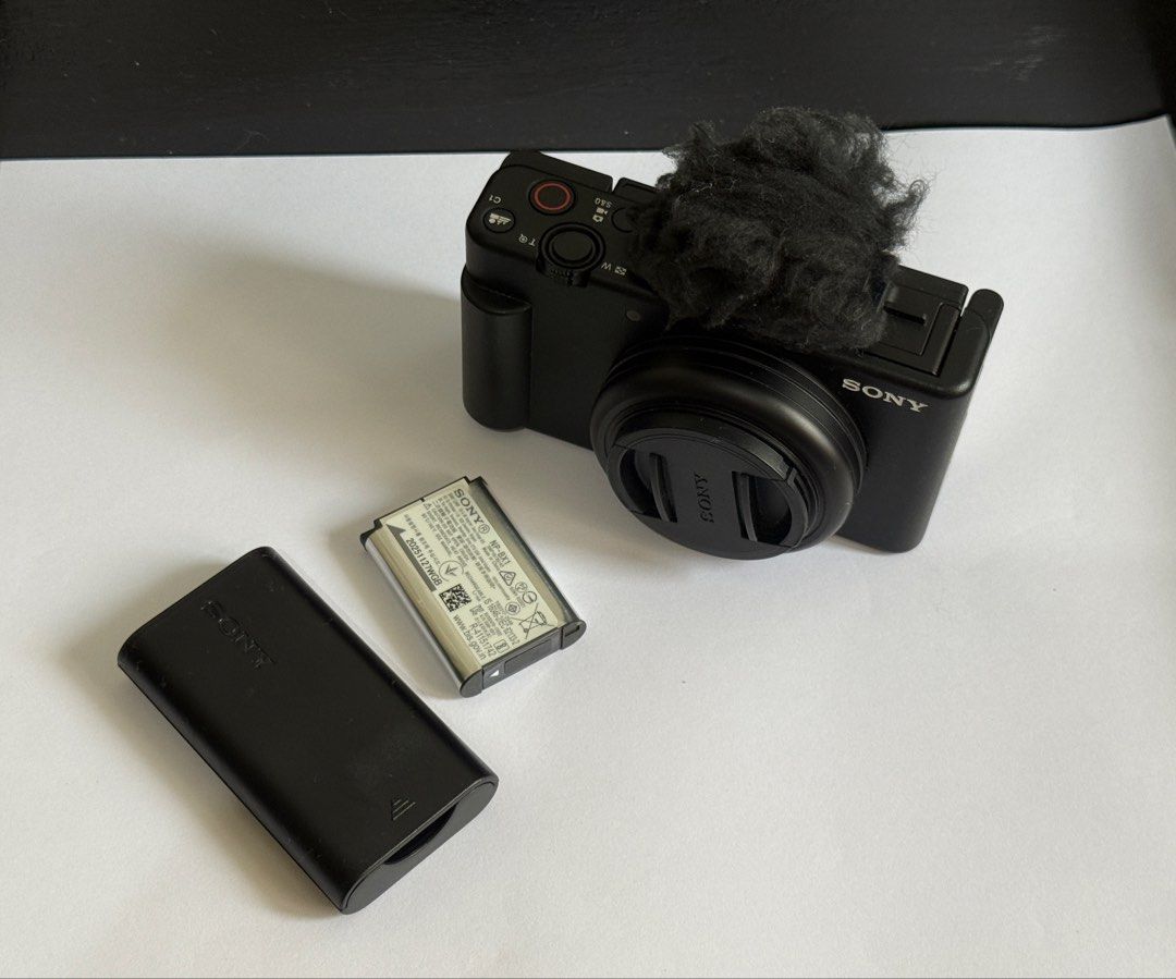 Sony ZV-1F Vlogging Camera Black (Category: Cameras) located in Mandaluyong City. Submitted by enazabdul666 (Listing ID 1456834478, Image 3). Description: Sony ZV-1F 4K Video Touch Screen Vlog Camera for Content Creators and Vloggers In excellent condition, with extra battery and charger kit Used only few times Reason for selling: want to upgrade to a bigger camera Negotiable .