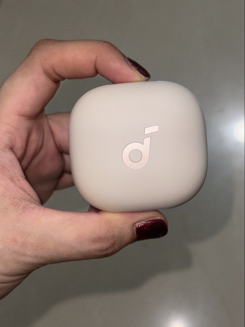 Soundcore P40i by Anker | Smart ANC True-Wireless Earbuds (Category: Earphones) located in Manila. Submitted by wykaboo_ (Listing ID 1456947011, Image 2). Description: 🎧 Soundcore P40i | Smart ANC True-Wireless Earbuds (Oat White) ✨ Features: • Adaptive Active Noise Cancellation (ANC) • Clear calls with AI-enhanced microphones • Powerful bass & immersive sound • Long battery life • Multipoint connection • Comfortable in-ear fit • Charging case w
