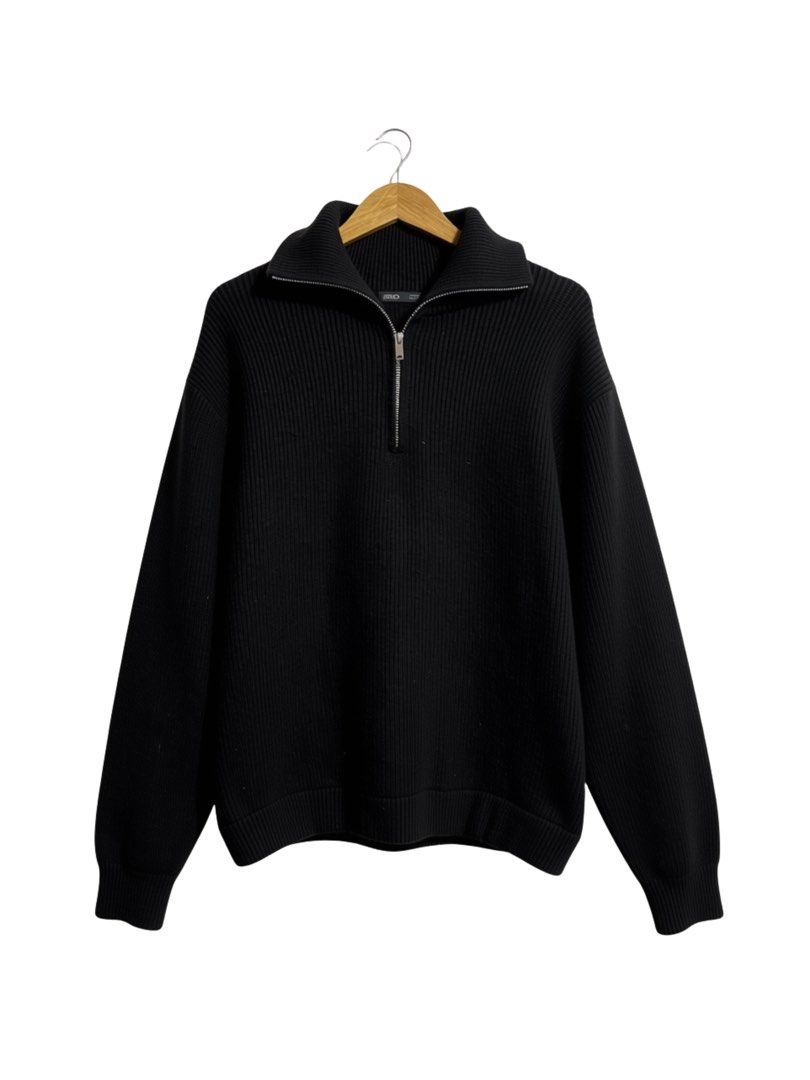 SPAO RL ALT QUARTER ZIPPER LONG SLEEVE (Category: Coats, Jackets and Outerwear) located in Navotas City. Submitted by yodailyplug (Listing ID 1456924049, Image 2). Description: Width 22 Length 26 No flaw Nasisikipan ung hem sa baba excellent 850.