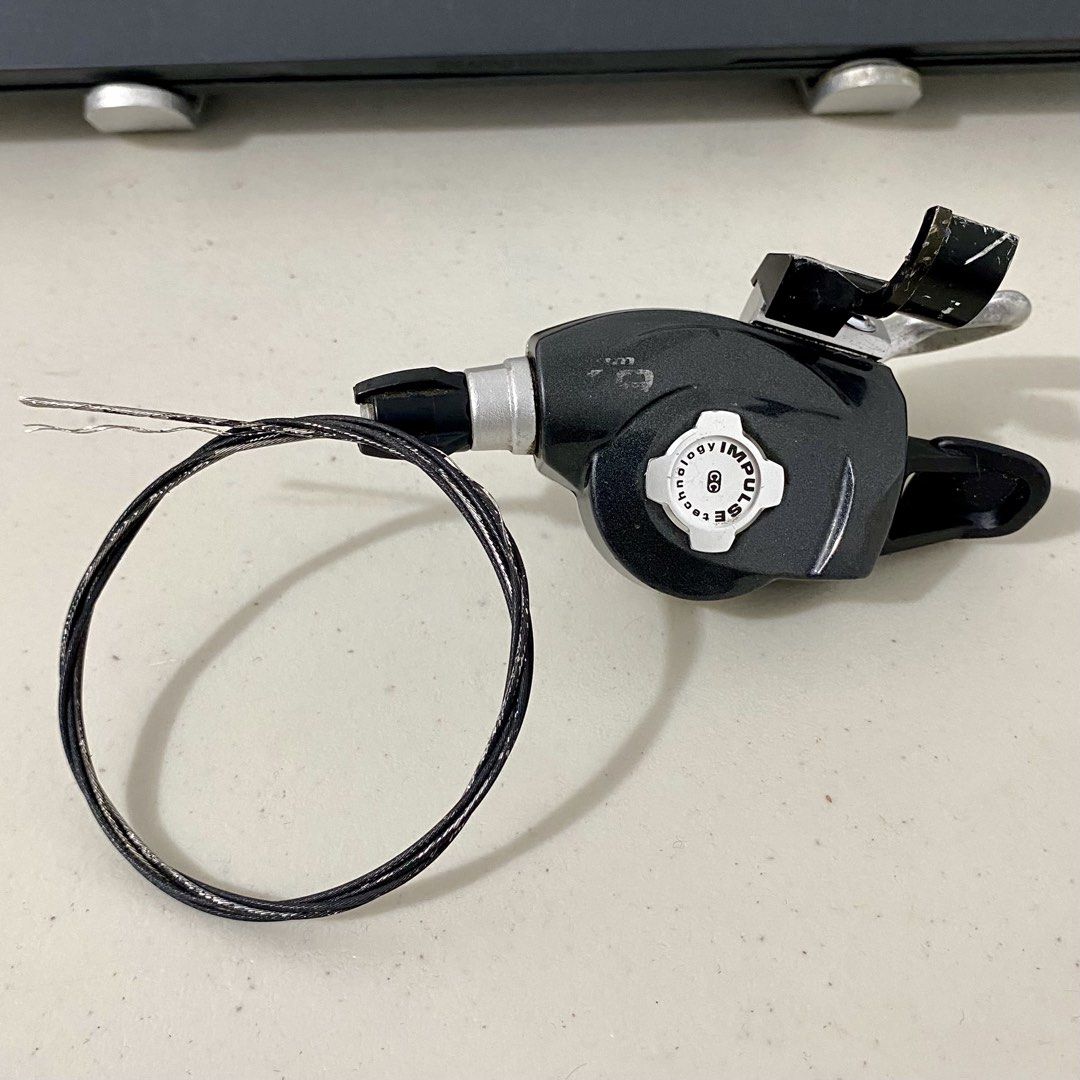 Sram X9 FD Shifter (Category: Bicycles) located in Caloocan City. Submitted by thatblackstrat (Listing ID 1456855198, Image 1). Description: FS: Sram X9 FD Shifter (3x) Sram X9 front shifter for 3x. Needs clamp replacement (alam ko may nabibili nun online). Nego price. 📍Dasmariñas, Cavite (meetups only para ma-check yung item).