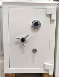 (Category: ) located in . Submitted by safehaven108 (Listing ID 1456876625, Image 1). Description: .