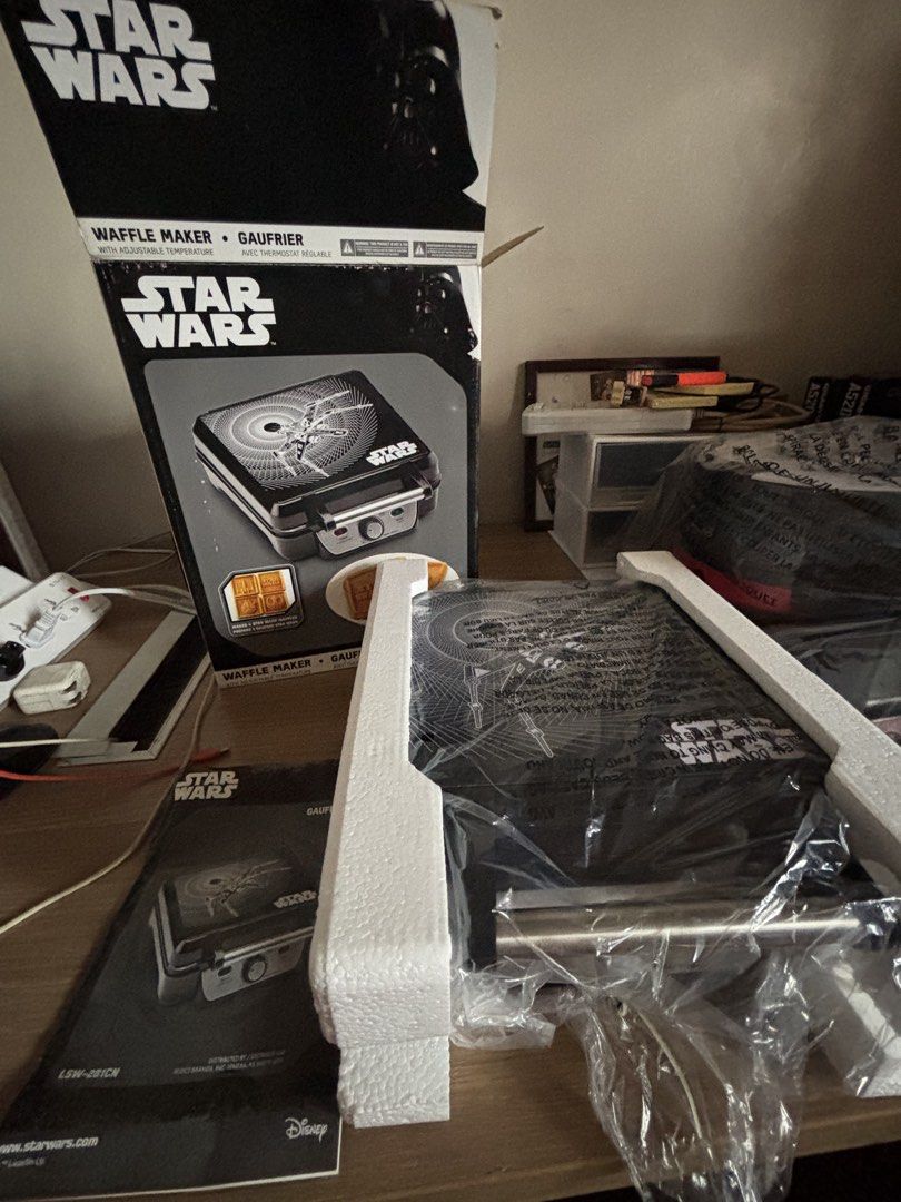 Star Wars Waffle maker (Category: Other Kitchenware & Tableware) located in Quezon City. Submitted by lexingtonngo (Listing ID 1456859518, Image 1). Description: 110v.