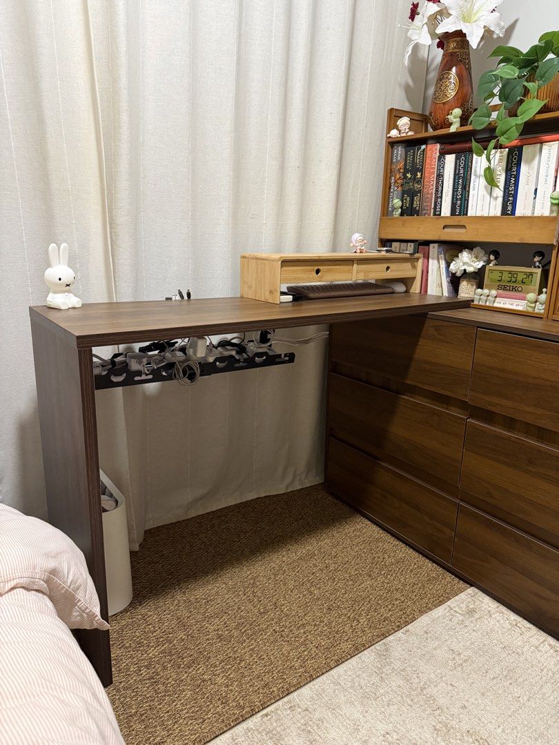 Study table (Category: Tables & Sets) located in Singapore. Submitted by ad0603 (Listing ID 1456787215, Image 3). Description: - Fast deal : $25 - If you want to dismantle it when collecting, you can but I would not suggest it as it’s quite complicated to piece back together. I do not have the manual with me anymore - I fixed it myself so the drawers are not the most aligned (they still work perfectly fine). If you really want to straighten it, y