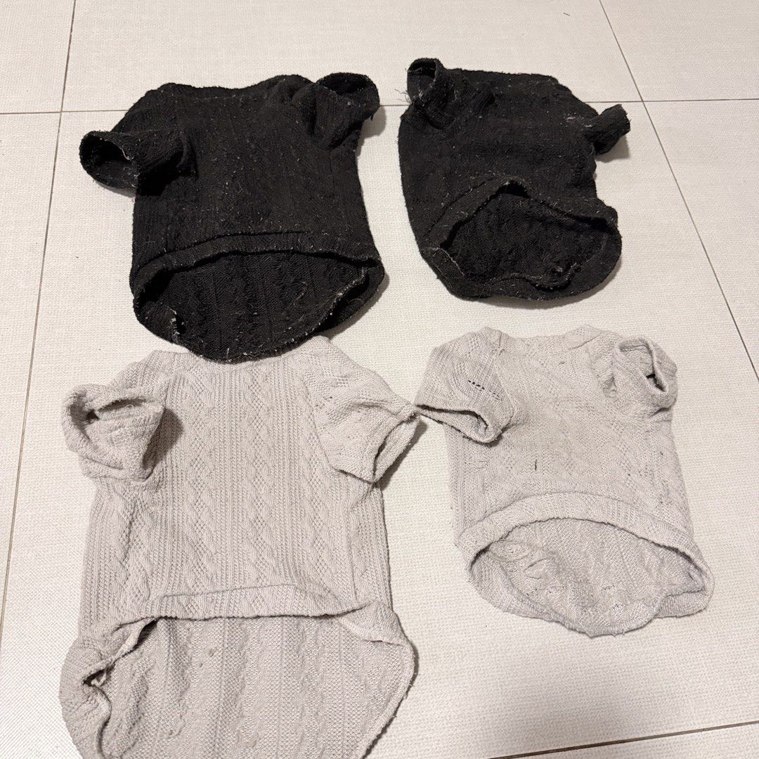 TAKE ALL Pet Dog or Cat Clothes Knitted Sweater Bundle B (Category: Homes & Other Pet Accessories) located in Rizal. Submitted by lovedbyhannah (Listing ID 1456862689, Image 2). Description: 2 pcs are small, 2 pcs are medium Has a few loose threads and flaws as seen in photos, please manage expectations .
