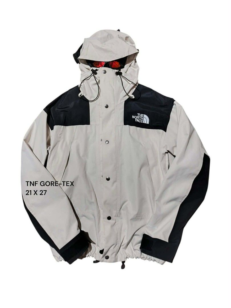 The North Face Goretex jacket (Category: Coats, Jackets and Outerwear) located in Kadingilan. Submitted by tejaresnick (Listing ID 1456873676, Image 1). Description: Excellent Condition No issue details in the pic.