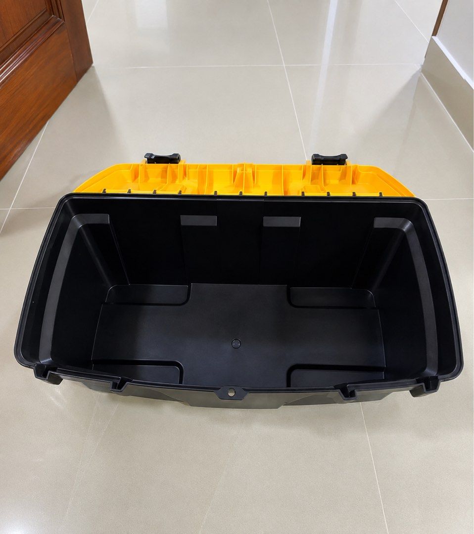 Tools box (Category: Home Improvement Tools & Accessories) located in Singapore. Submitted by theluckystore88 (Listing ID 1456930296, Image 3). Description: READ DETAILS 🔻🔻🔻🔻🔻 L48 D26 H25 Self collection at Hougang St 22 All items once sold no refundable or exchangeable.