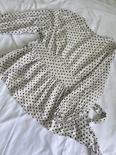 (Category: ) located in . Submitted by anaaprelovedcloset_ (Listing ID 1456865224, Image 1). Description: .