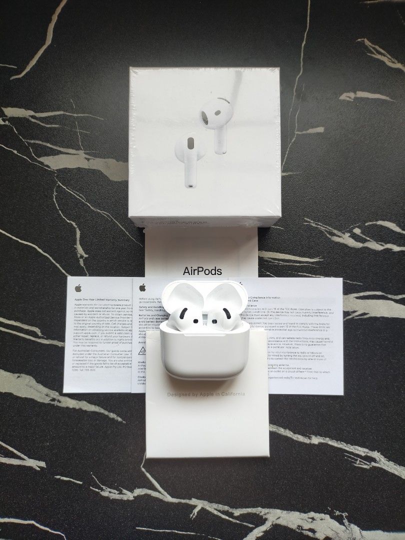 Top-Graded Airpods 4th Generation (USB-C) (Category: Earphones) located in Bacoor. Submitted by istocks888 (Listing ID 1456806027, Image 1). Description: (iStocks) Top-Graded Airpods 4th Generation (USB-C) Top-Graded, New, No issue, Ready to use, All features are working, Pass for low-ball respect each other time, Wag nakawin ang photo if not Reseller or Wholesaler. If ano po ang nasa picture ayun po ang inclusions✅ Shipping Via Lalamove (Same da
