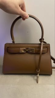 （分類：）位於 。 由 jcp87 提交（商品編號 1456895332，圖片 1）。簡介： 。