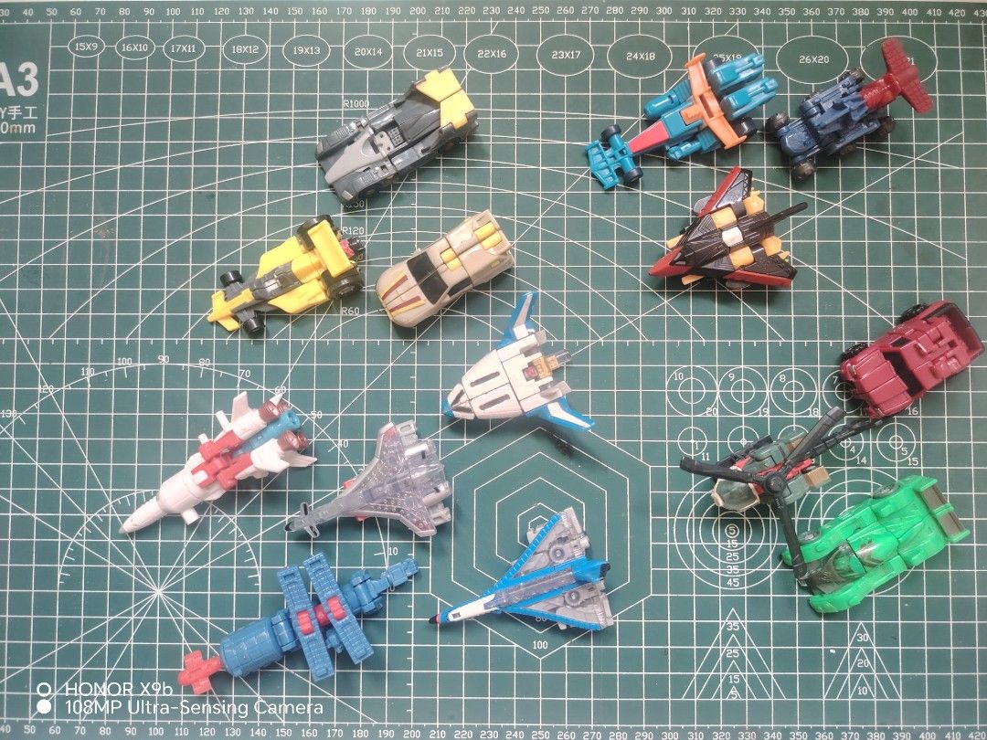 TRANSFORMERS ARMADA MINICONS SET (Category: Action & Battle Toys) located in Imus. Submitted by ravenumtoys.exe (Listing ID 1456782713, Image 1). Description: set of rare combiner and auxiliary minicons from the series transformers armada ..