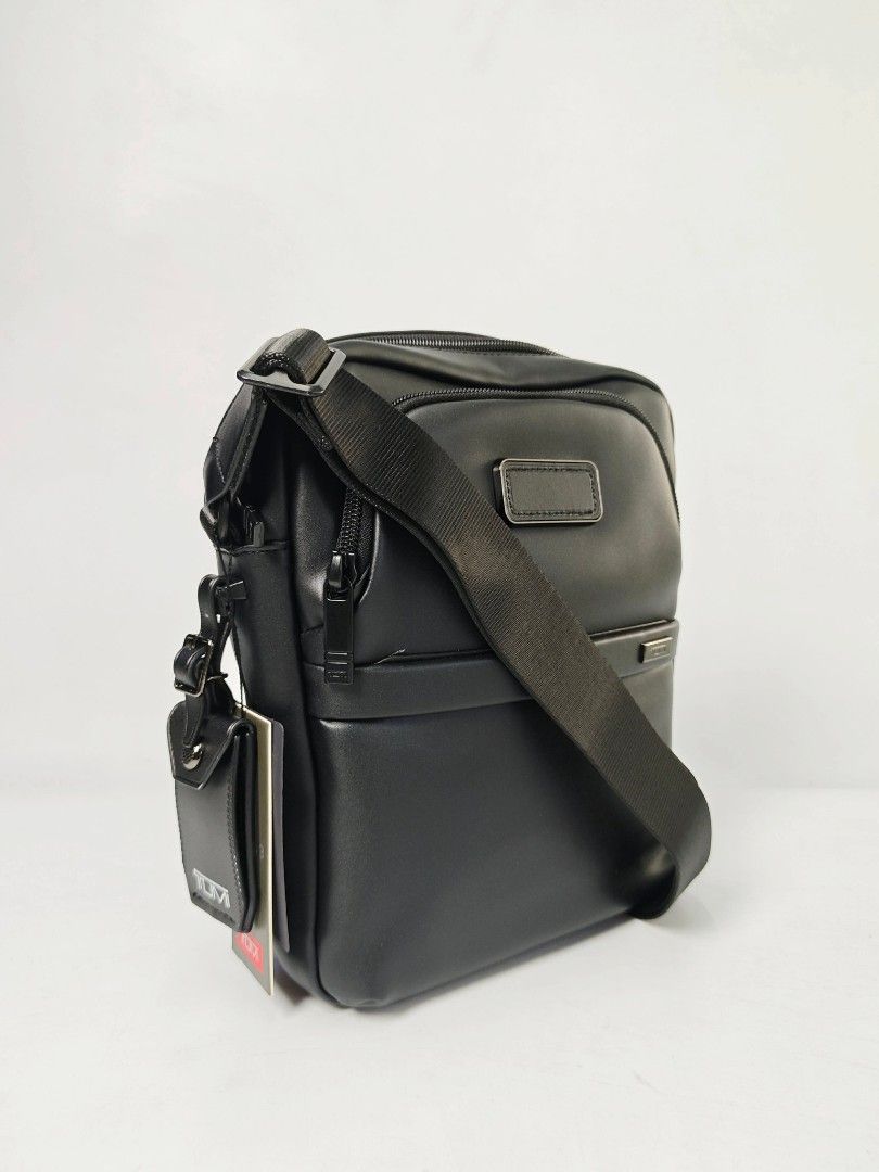 TUMI small sling crossbody bag men leather (Category: Sling Bags) located in Quezon City. Submitted by tanramoni (Listing ID 1456873117, Image 3). Description: .