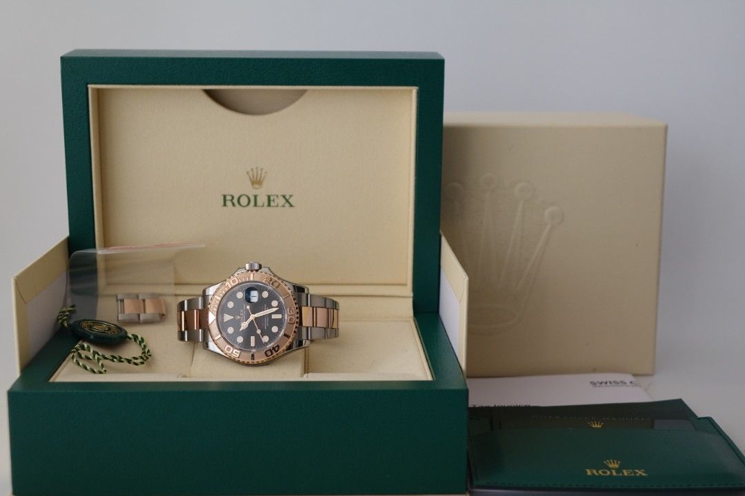 Unpolished 2025 Rolex Yacht-Master 40 126621 Black Dial Full Set (Category: Watches) located in Singapore. Submitted by wristime (Listing ID 1456920517, Image 3). Description: Join our tele-gram channel for the latest updates! https://bit.ly/4rwZ2Mp Unpolished condition. Retails for S$27,800. Conceived in the early 1990s as a luxurious evolution of Rolex’s nautical tool watches, the Yacht-Master bridges the gap between rugged capability and refin