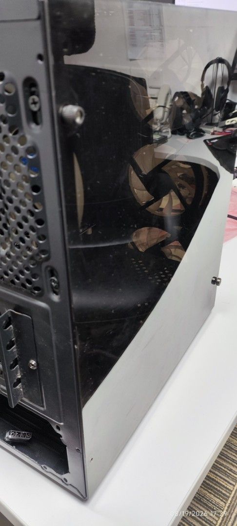 Untested gaming PC (Category: Desktops) located in Singapore. Submitted by geeksonic (Listing ID 1456832808, Image 3). Description: small gaming PC power supply spoiled untested , condition unknown. come only with H110M HDV motherboard Pentium CPU graphic card Corsair 4GB RAM PC casing. - Spacious interior for easy building - Perfect for custom PC builds.