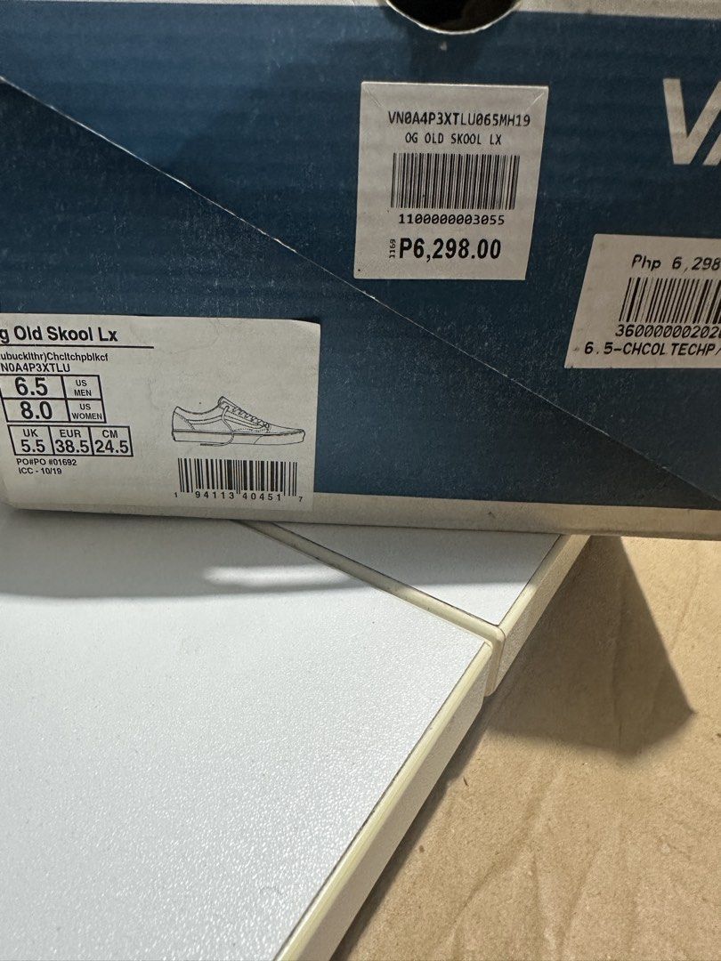 Vans Vault Old Skool Vr3 ‘Olive Green’ (Category: Sneakers) located in Manila. Submitted by got_loots (Listing ID 1456891955, Image 3). Description: WTS❗️❗️❗️ BNDS Vans Vault Old Skool Vr3 ‘Olive Green’ Size: 6.5US Mens / 24.5CM ₱3,000 Only .