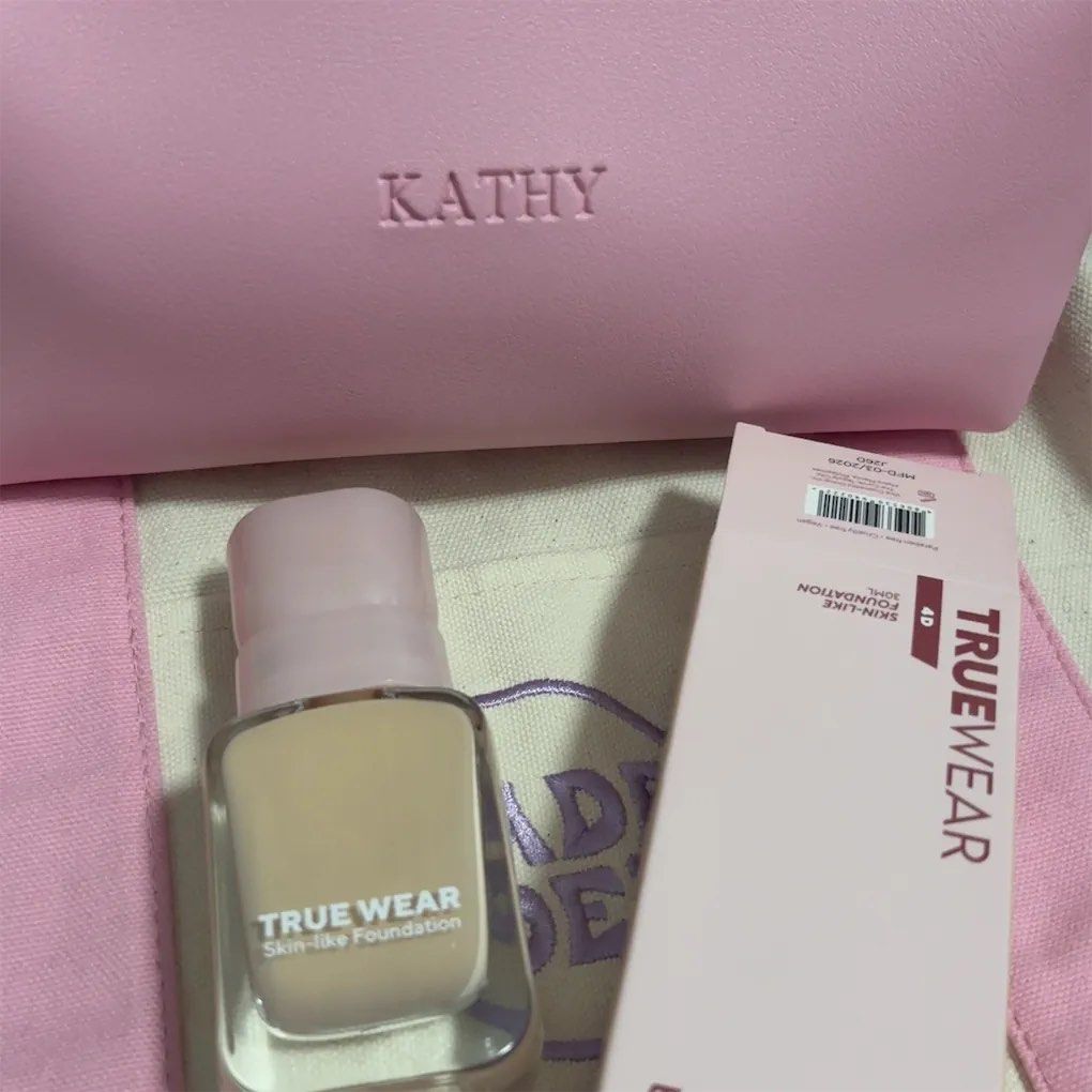 Vice Co. 4D True Wear Skin-Like Foundation (Category: Makeup) located in Navotas City. Submitted by kathyp10 (Listing ID 1456880709, Image 2). Description: - Brand: Vice Co. -Shade: Light Neutral - Finish: Skin-like, natural - Formula: Lightweight and buildable -Price negotiable for sure buyers MOP: Gcash, GoTyme MOD: Lalamove, J&T .