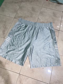 (Category: ) located in . Submitted by thrift-food (Listing ID 1456946097, Image 1). Description: .