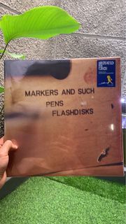 (Category: ) located in . Submitted by hantwosthriftclub (Listing ID 1456937494, Image 1). Description: .