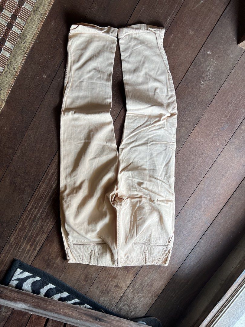 Visvim pants (Category: Trousers) located in Sungai Petani. Submitted by oldskull_ (Listing ID 1456853087, Image 3). Description: Visvim pants Original Size 31-33 Condition 9/10 Xde pinhole koyak Rm 120.