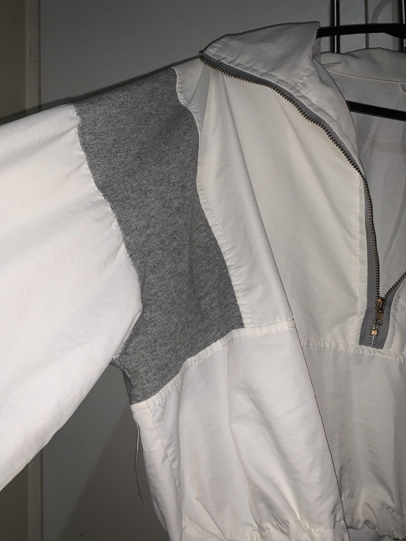 White Cropped Pullover Jacket with Grey Accents (Category: Coats, Jackets and Outerwear) located in Manila. Submitted by _wtfrn (Listing ID 1456822390, Image 3). Description: Selling my preloved but well loved clothes🎀 📌White cropped jacket 📌Size: S-M 📌Once used (no flaws) 📍Quezon City 🛵Lalamove & Meet up nearby 💌: message me if your interested and will give you discounts🤗.