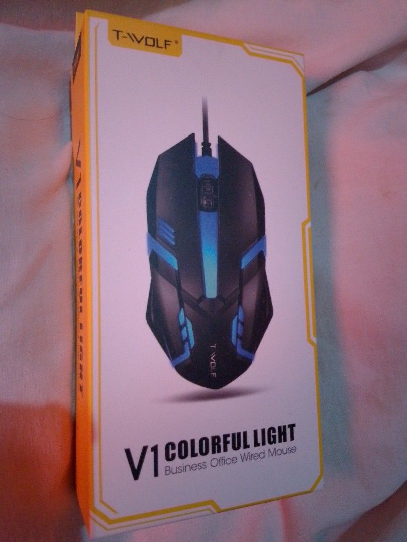 Wired Gaming Mouse RGB (Category: Mouse & Mousepads) located in Santa Rosa. Submitted by keendeer.6c83cc (Listing ID 1456824146, Image 1). Description: - Wired Mouse - Vibrant colorful lighting - Ideal for gaming and office use - Plug and play for easy setup - Reliable performance for your computer.