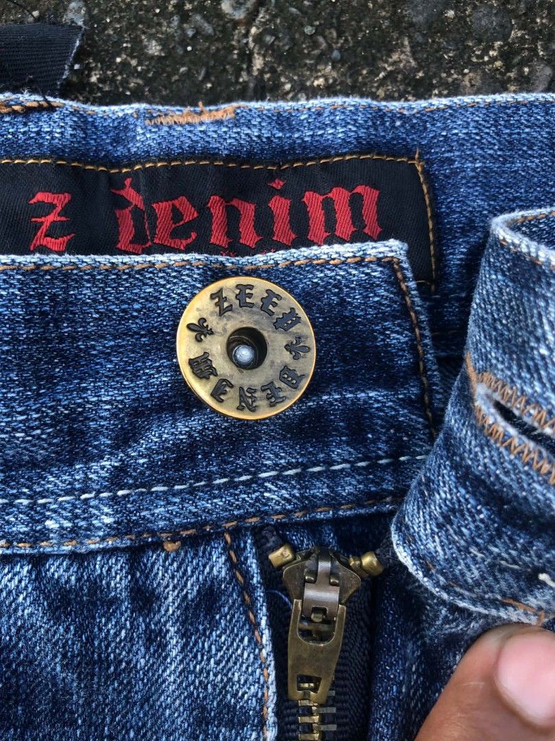 Z DENIM (Category: Shorts) located in Cabagan. Submitted by ukayflips (Listing ID 1456790384, Image 3). Description: DIMES W 30’31 L 25 LO 12 GOOD CONDITION COMPLETE TAGS ISSUE NEEDWASH.