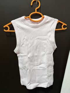 (Category: ) located in . Submitted by ml.closet (Listing ID 1456820202, Image 1). Description: .