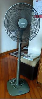 （分類：）位於 。 由 ilincar 提交（商品編號 1457074744，圖片 1）。簡介： 。