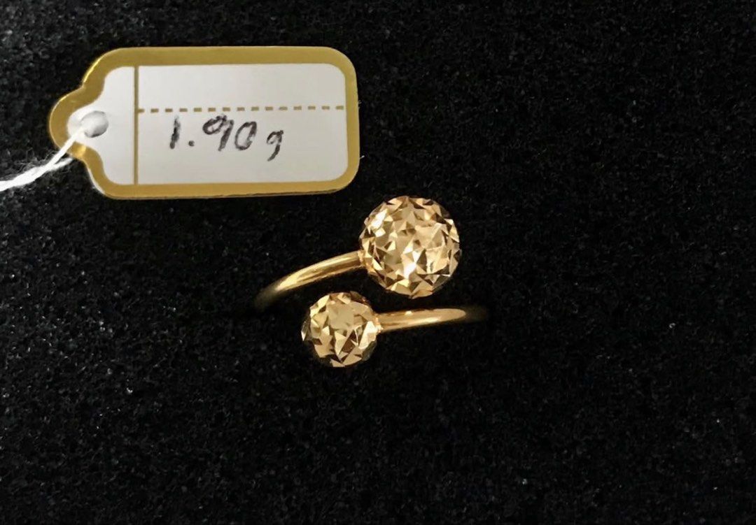 18k Saudi gold ring 1.90g size 7.5 (Category: Rings) located in Dasmarinas. Submitted by nylaneg (Listing ID 1441782702, Image 1). Description: Brand new - Adjustable gold ring 18k Saudi gold ring 7.5.