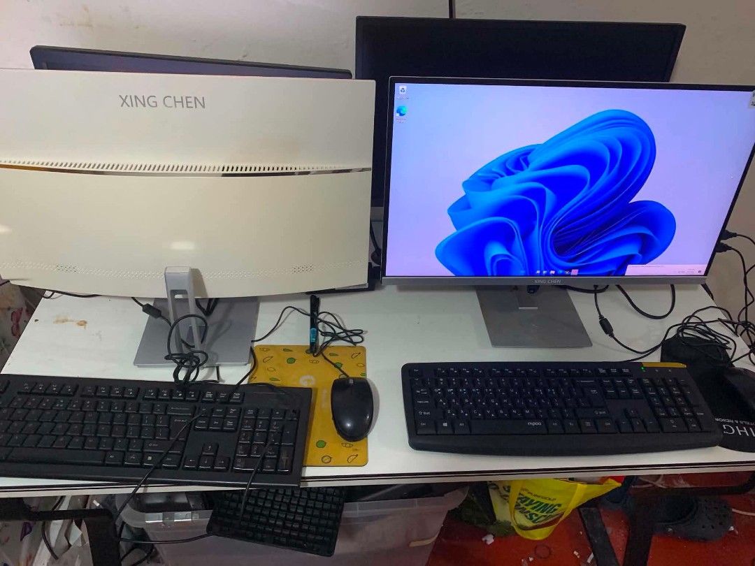 24 inches All in One PC (Category: Desktops) located in Manila. Submitted by happyearth.953a15 (Listing ID 1457077563, Image 1). Description: 24 inches All in One PC I5 4th gen Intel HD graphics 4600 16gb ram 256gb ssd Windows 11 pro OS Ms office installed Free mouse and keyboard 💸💸 8,000 each Location: San Andres bukid manila Pick up or deliver cod.
