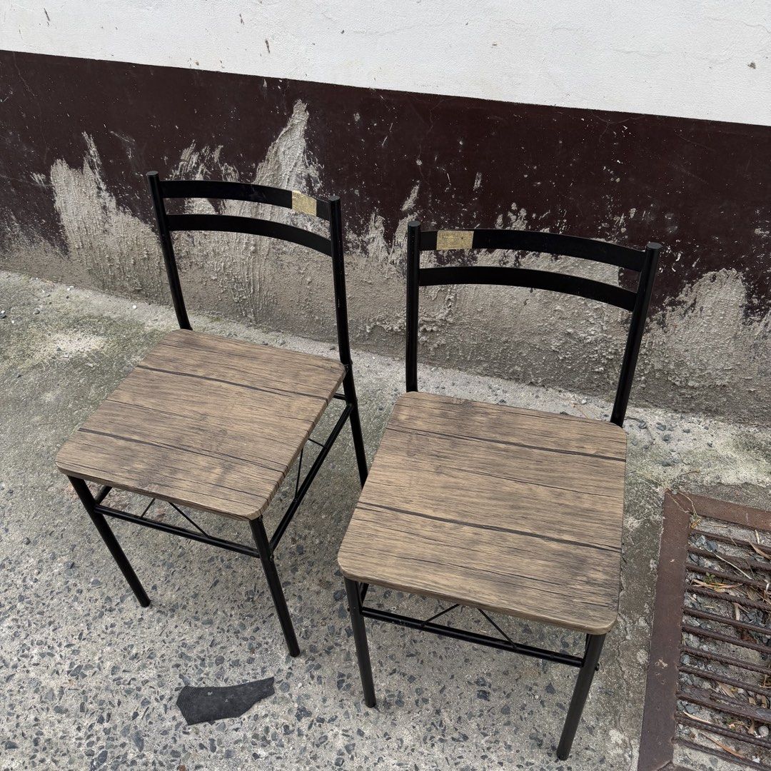 2 Seater Dining Chair (Category: Chairs) located in Taguig. Submitted by nessyyy (Listing ID 1457041213, Image 2). Description: Japan Surplus 2 Seater Dining Chairs Mode of Delivery: Lalamove or Grab or Transportify Mode of Payment: Gcash or Maya or Bank transfer.