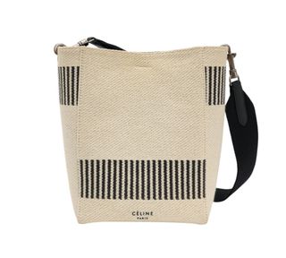 （分類：）位於 。 由 hk_luxury_love 提交（商品編號 1456966000，圖片 1）。簡介： 。