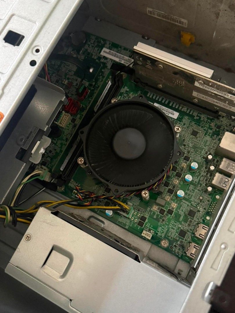 Acer aspire TC 875 (Category: Desktops) located in Manila. Submitted by happyearth.953a15 (Listing ID 1457079599, Image 3). Description: Acer aspire TC 875 I3 10th gen Nvidia GeForce GT 730 8gb ram 128gb m.2 1TB HDD Windows 11 pro OS Unit with power cord 💸💸 8,500 Location: San Andres bukid manila Pick up or deliver.