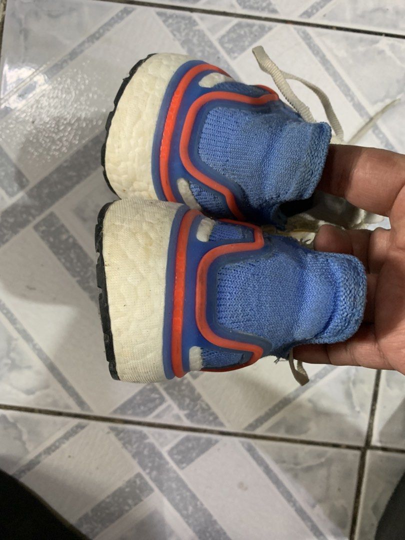 Adidas running shoe (Category: Sneakers) located in Antipolo. Submitted by cebb888 (Listing ID 1456979881, Image 3). Description: Selling adidas running shoe , light weight comfortable to wear .. usage : 89% Where is as is ...